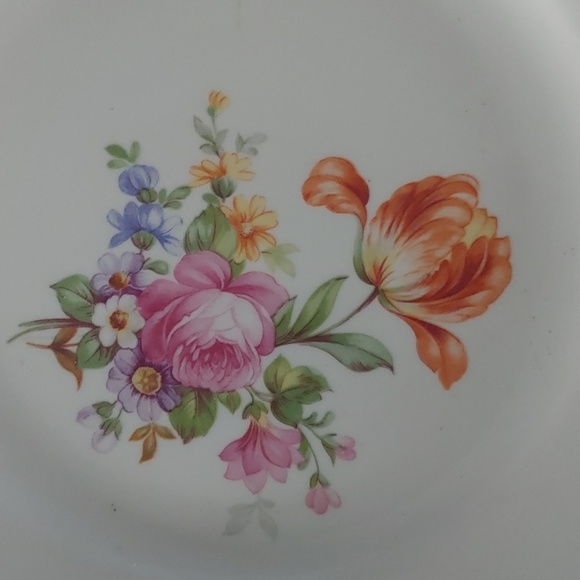 set of two Kahla GDR dinner plates - Picture 3 of 3